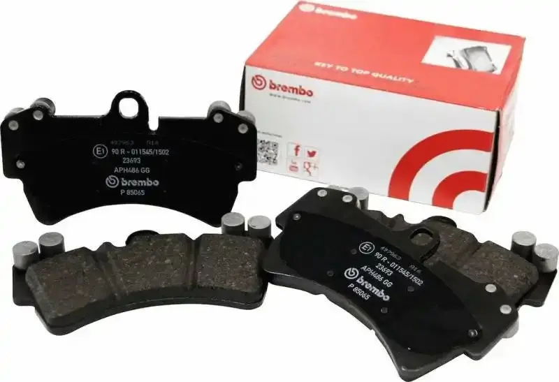 Brembo Rear Ceramic Brake Pads – Nao Formulation For 2004–2008 Chrysler Pacifica 1